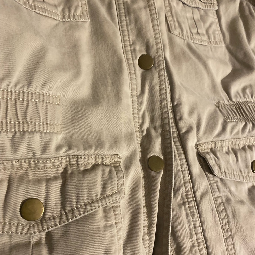 Jacket - Picture 3 of 4
